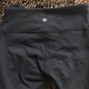 Lululemon Low Rise Crop Leggings
